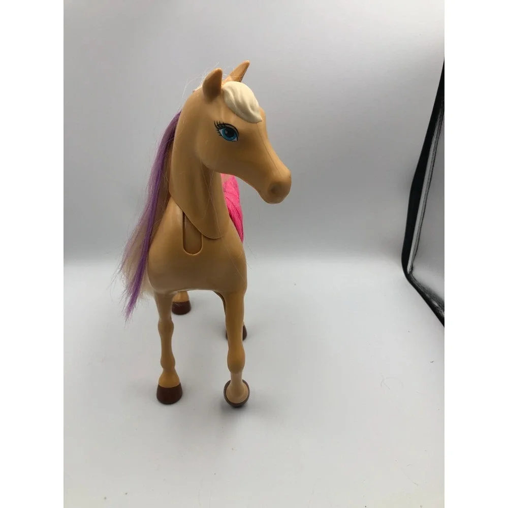 Tan Barbie and Friends Horse Pink‎ Saddle Moving Head Blonde Hair Purple Streak